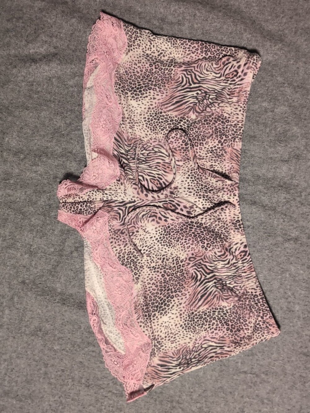 Skims Large Pink Animal-Print Lace Shorts